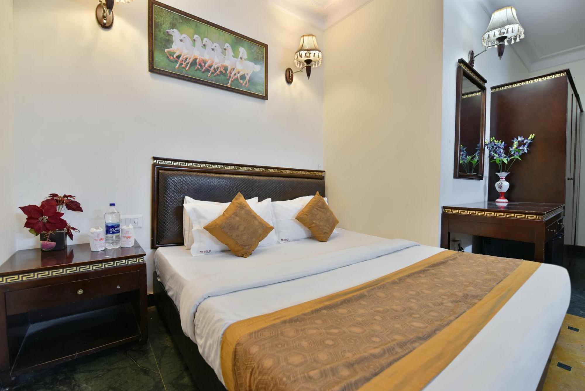 Express Hotel